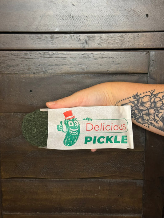 Crochet Pickle with Retro Sleeve